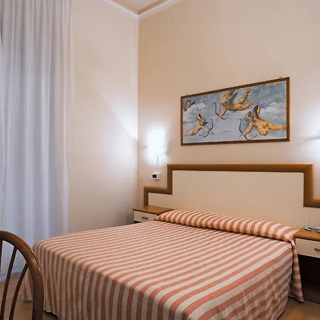 Via Marsaglia Hotel 3*